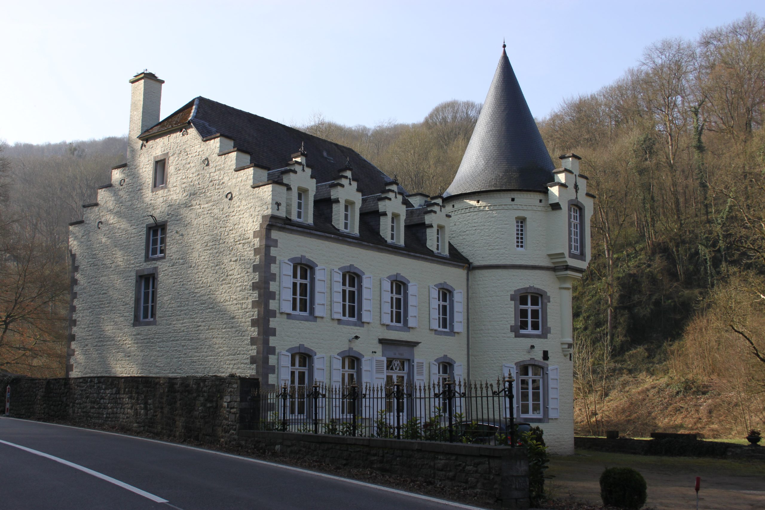 THON SAMSON Chateau des Forges C PBVW (1)